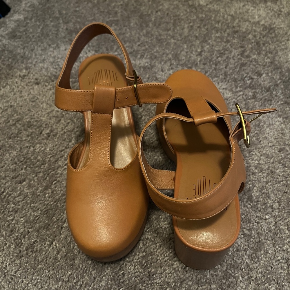 Charlotte Stone size 7 Molly Clog Heel camel tan